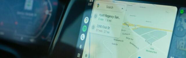 Google Maps Waze Alerts Are Helpful for Holiday Driving, Even If They Are Distracting