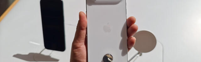 Users say new iPhones struggle to turn back on after the battery dies, despite recharging