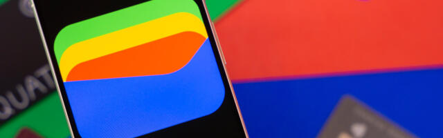 Google Wallet has a new shortcut UI, but I’m not sure it’s an upgrade