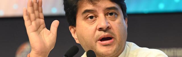 India is proposing another far-reaching security rule for smartphones