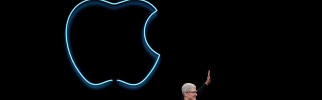 Apple’s Tim Cook Talks Trump Tariffs and AI