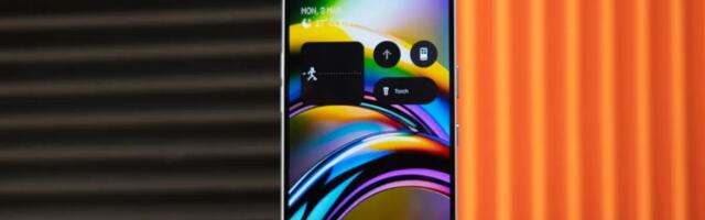 Watch out, lock screen ads are coming to smartphones â and Nothing's are the strangest ones yet Watch out, lock screen ads are coming to smartphones â and Nothing's are the strangest ones yet