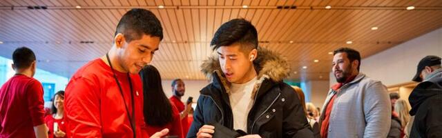 Apple Readying In-Box iPhone Software Update System for Retail Stores