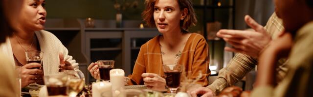 You can tell someone grew up feeling invisible if they do these 7 things during group conversations