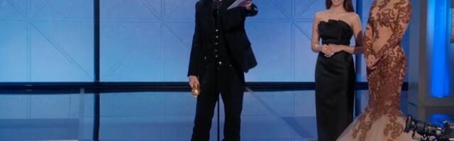 Timothée Chalamet squeezes a great joke into his Golden Globes acceptance speech