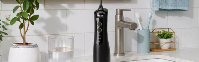 Coslus wants to fix the biggest problem with water flossers and the E40 might actually do it