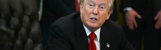 Trump recommends $10,000 bonus to air traffic controllers who didn't take time off during the government shutdown