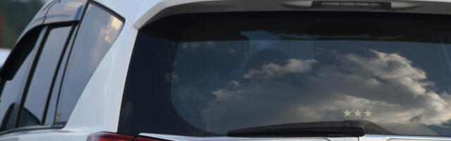 The Pros And Cons Of The Shark Fin On Top Of Your Car