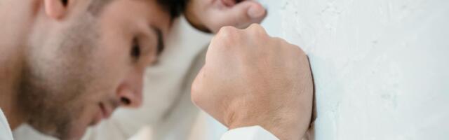 Neuroscience reveals that the calmest person in any crisis isn’t naturally fearless — their brain learned to delay panic because their childhood required them to be functional before they were allowed to be afraid