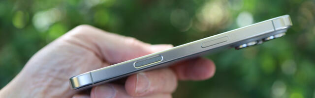 The iPhone 17 Air almost makes the Samsung Galaxy S25 Edge look thick in new dummy unit photos