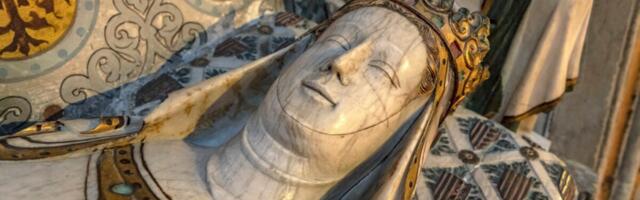Archaeologists Opened a Queen’s 700-Year-Old Tomb and Found a Medieval Mystery Instead