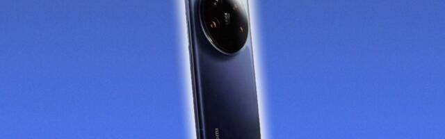 Xiaomi 14 Ultra blue variant leaks