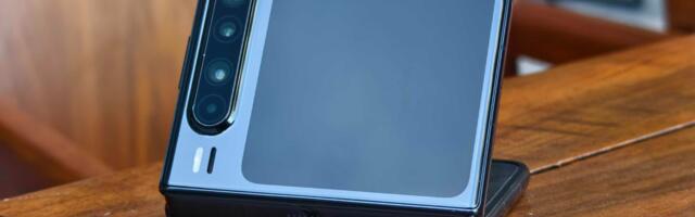 I Tested the Huawei Pura X: This Wide-Screen Flip Phone Is Refreshing and Fun