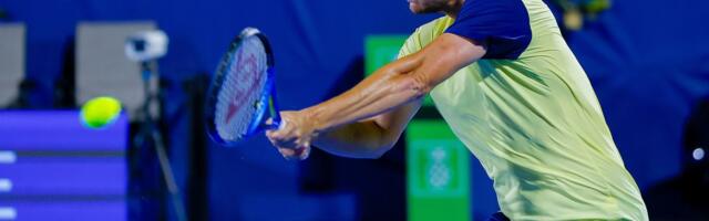 Kecmanović moćno krenuo da odbrani titulu u Delrej Biču!