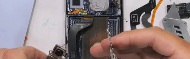 Samsung Galaxy S25 Edge teardown video reveals all