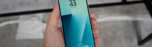 Download the stock Samsung Galaxy Z Flip 7 and Z Fold 7 wallpapers here