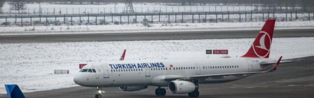 Plane chaos erupts after passenger puts a bomb threat in their mobile hotspot name