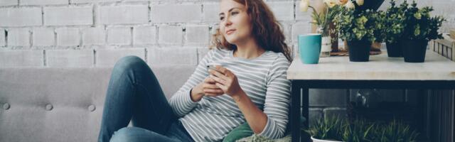 Psychology says people who keep their phone on silent share these 7 rare personality traits