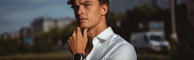 Psychology says people who wear wristwatches daily often share these 7 unique traits