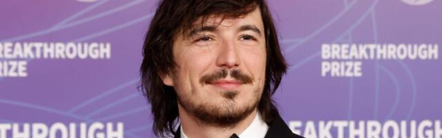 Robinhood layoffs will cut 10% as part of an org chart 'flattening.' Read the CEO's memo.