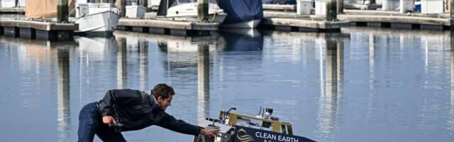 A device being tested in Southern California is like Roomba for cleaning the water