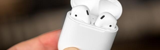 Gurman: Two new AirPods 4 sets to come next month with USB-C