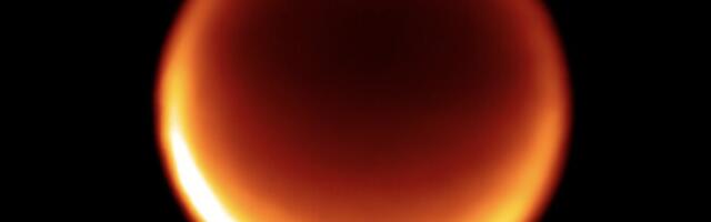 Scientists Track Methane Clouds Wafting Over Titan’s Lakes for the First Time