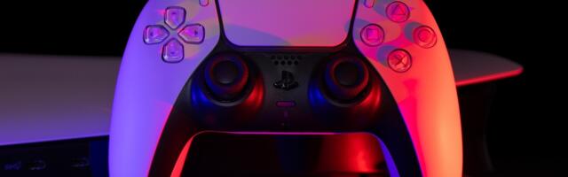 Why Your PS5 Controller Is Blinking Blue (And How To Fix It)