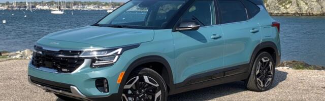 The 2024 Kia Seltos SX Turbo AWD subcompact SUV