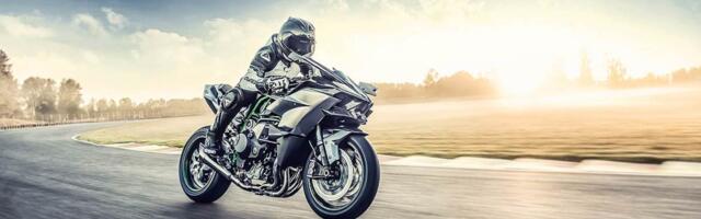 The 5 Fastest Kawasaki Motorcycles Only Experienced Riders Should Own