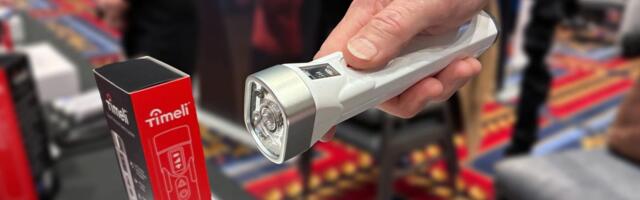 This GPS Safety Flashlight Calls for Help and Sends Live Video to Emergency Responders