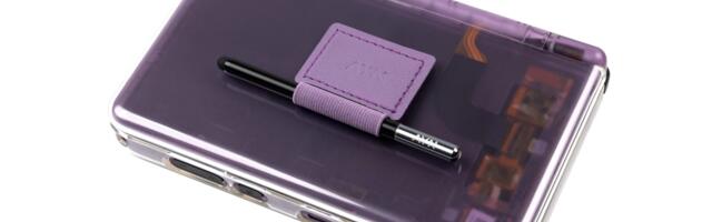 AYN Thor goes full Nintendo DS with an official stylus add-on