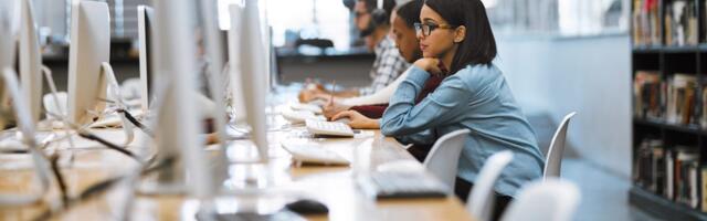 I'm a college admissions expert, and my top students use AI. Here's how your kids should use AI on their essays.