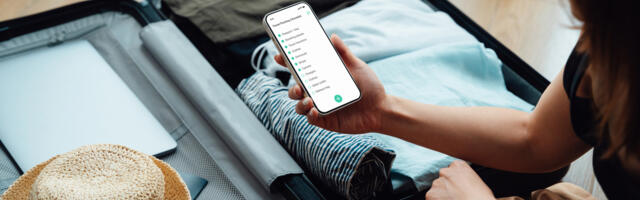 13 Traditional Travel Items Your Smartphone Has Replaced
