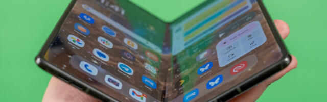 Motorola Razr Fold review: Fits neatly in your pocket but not your budget
