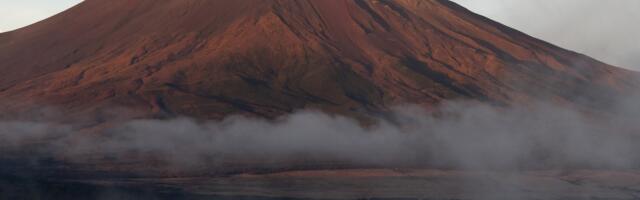 Student Rescued From Mt. Fuji Returns to Find His Phone, Needs to Be Rescued Again