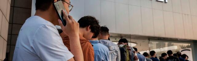 Huawei to launch smartphone with own software in latest sign of China-US splintering