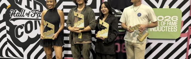 VidCon Hall of Fame awards get emotional as Markiplier, pioneers accept awards