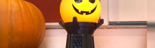 Raspberry Pi turns Ikea jack-o-lantern lamp into spooky interactive Halloween decor