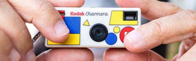 This 'Disposable' Digital Camera Is The Perfect Tiny Gift For Any Photographer