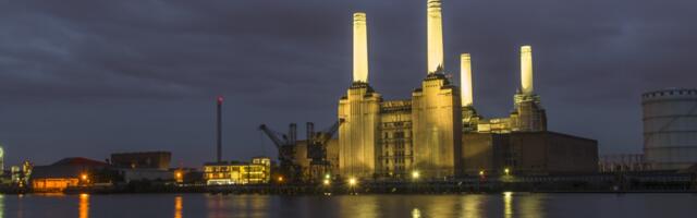 Apple CEO Tim Cook visits London ahead of Battersea HQ launch
