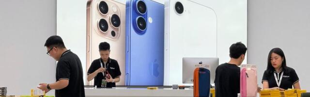 Apple has few incentives to start making iPhones in U.S., despite Trump’s trade war with China