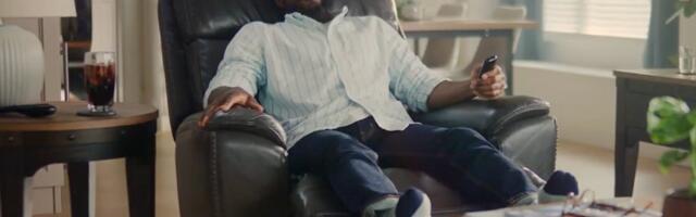 La-Z-Boy’s recliners and sofas are getting built-in Klipsch speakers