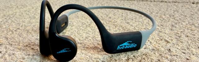 I tested H2O Audio's affordable, no-frills, bone-conduction running headphones — and there's something to be said for simplicity