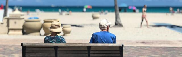 8 in 10 Would Not Sacrifice Holidays for an Early Retirement