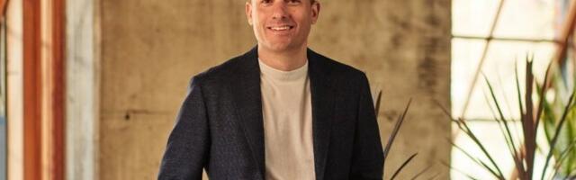 My side hustle made $10,000 in a month. It convinced me to leave my law career.