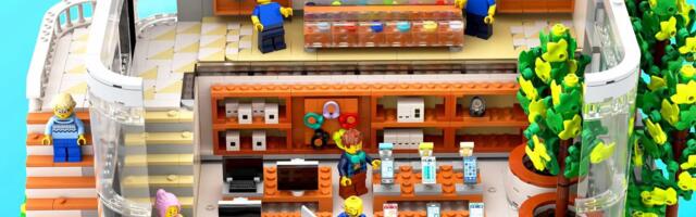 Check Out This LEGO Apple Store