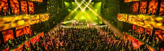 What Iceland’s Wilco Concert Says About Its Tourism Recovery