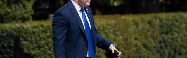 White House figures out how it texted secret bombing plans to a reporter