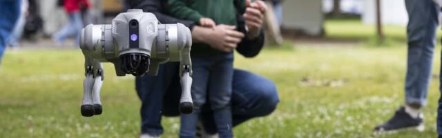 Fitzgerald Park bubbled with Science Fun as More Than 20,000 People Attended Cork Carnival of Science 2025